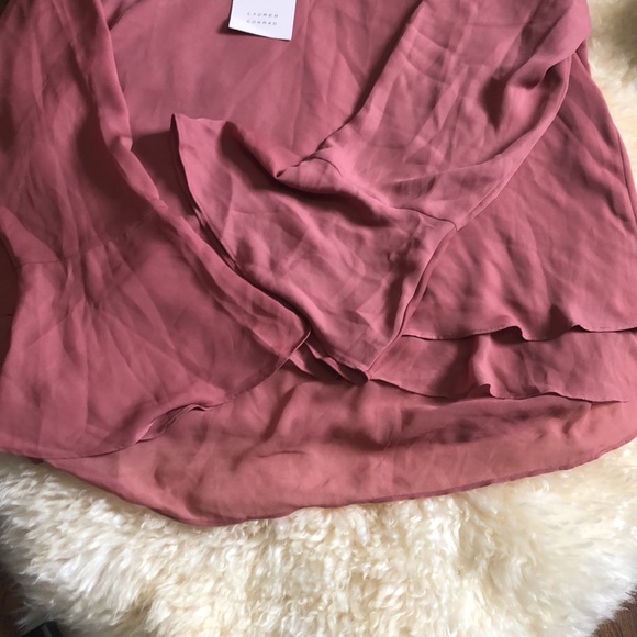 LAUREN CONRAD Bell sleeve lace back top size L - Picture 6 of 13